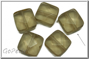 B�hm. Glasperle, Quadrat, facetiert, 10x10x5,4mm, amber, lt., trans., 5 Stk.