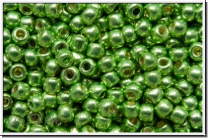 R-11-0560, TOHO Rocailles, 11/0, peridot, galv., met., 10g