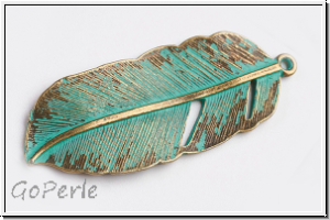 Anh�nger "Feder" (Statement), 44x17x2mm, antikmessing, patina, Metall, 1 Stk.