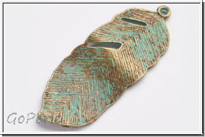 Anh�nger "Feder" (Statement), 44x17x2mm, antikmessing, patina, Metall, 1 Stk.