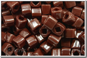 TC-03-0046, TOHO Cubes, 3mm, oxblood, op., 10g