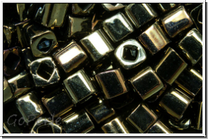 TC-03-0083, TOHO Cubes, 3mm, brown, met., iris., 10g