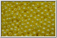 b�hm. Glasperle, rund, 3mm, crystal, trans., soft pastel yellow, 50 Stk.