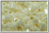 TH-08-0122, TOHO Hexagon, 08/0, navajo white, op., 10g