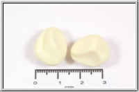 Kunststoffperle, Nugget, hellbeige, 17,5 x 14 mm